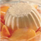 Panna cotta mit caramelisierten Pfirsichen