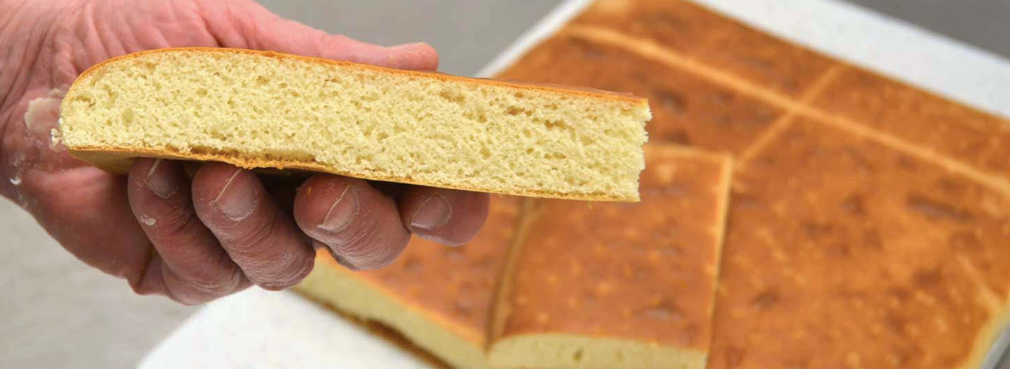 Chilbi-Läbchueche (Kilbi-Lebkuchen, Glücksradkuchen, Zwirbelichueche, Chilbi-Läbschiibe)