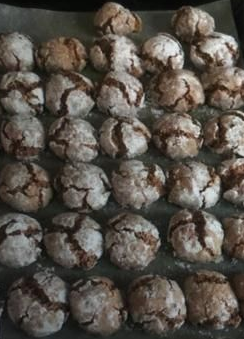Amaretti (mit Kakaopulver)
